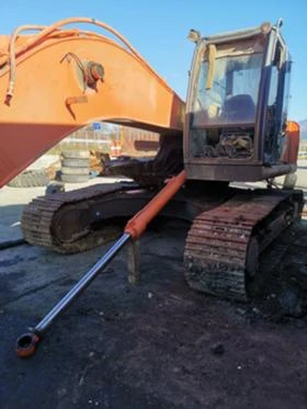Багер Hitachi 250-3, снимка 2