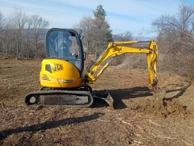   JCB