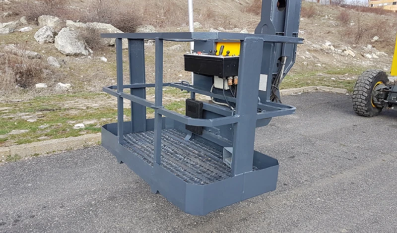 Автовишка Grove A80J  4х4х4, снимка 10 - Индустриална техника - 49529314