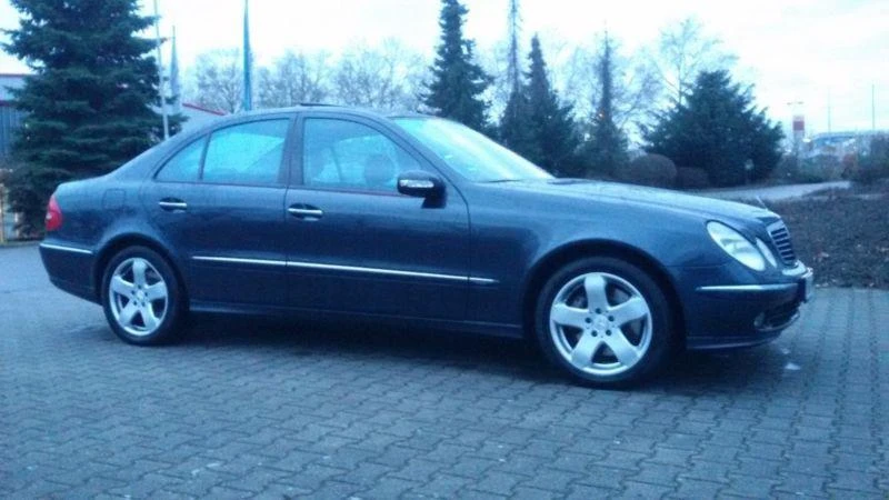 Двигател за Mercedes-Benz E 500, снимка 2 - Части - 49501700