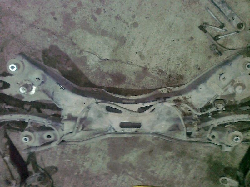 заден мост за Сааб 9-3 седан