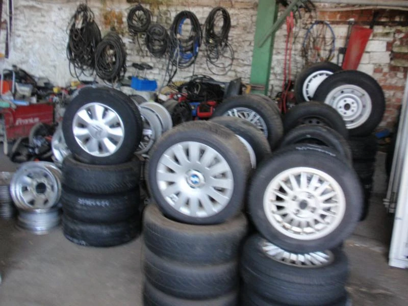 Гуми Летни 235/40R18, снимка 13 - Гуми и джанти - 8372808