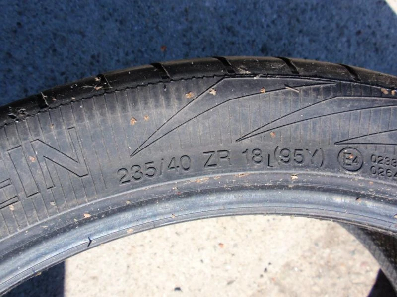 Гуми Летни 235/40R18, снимка 8 - Гуми и джанти - 8372808