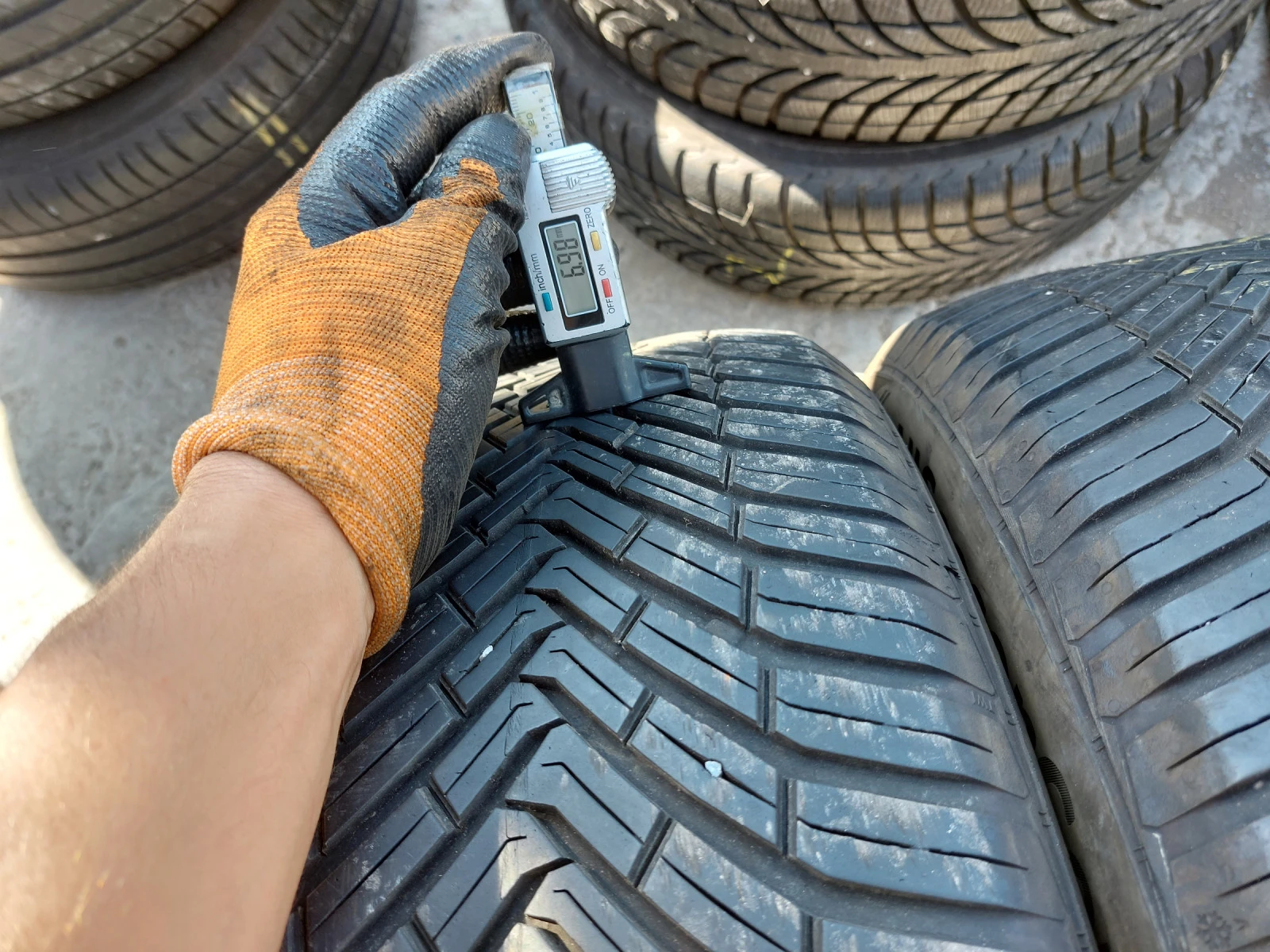 ���� 225/55R18 | Mobile.bg � ����������� 3