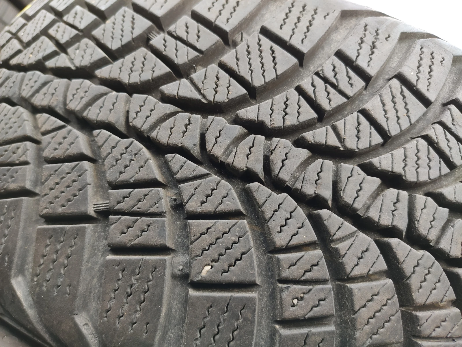 ���� 205/50R17 | Mobile.bg � ����������� 5