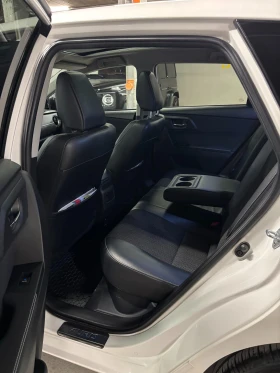 Toyota Auris 1.8 HYBRID, снимка 13