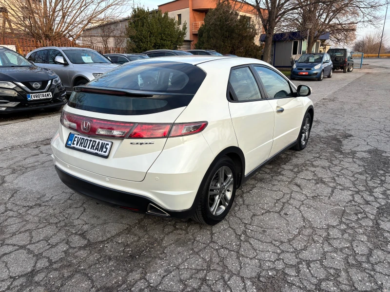 Honda Civic 1.4 I + GPL / Facelift /6 скорости / Бяла перла , снимка 6 - Автомобили и джипове - 48446426