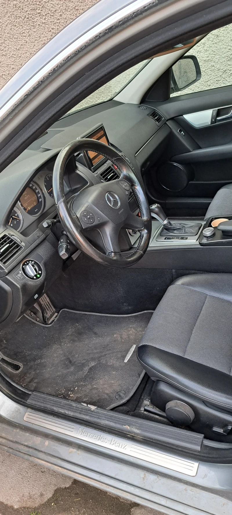 Mercedes-Benz C 220, снимка 10 - Автомобили и джипове - 48967135