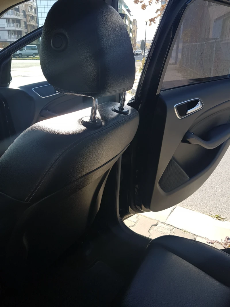 Mercedes-Benz B 180 B-180, снимка 9 - Автомобили и джипове - 51828585