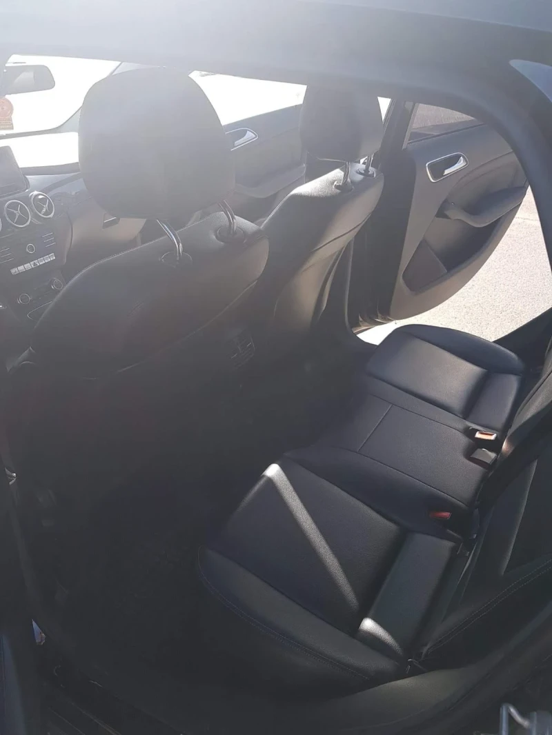 Mercedes-Benz B 180 B-180, снимка 14 - Автомобили и джипове - 51828585