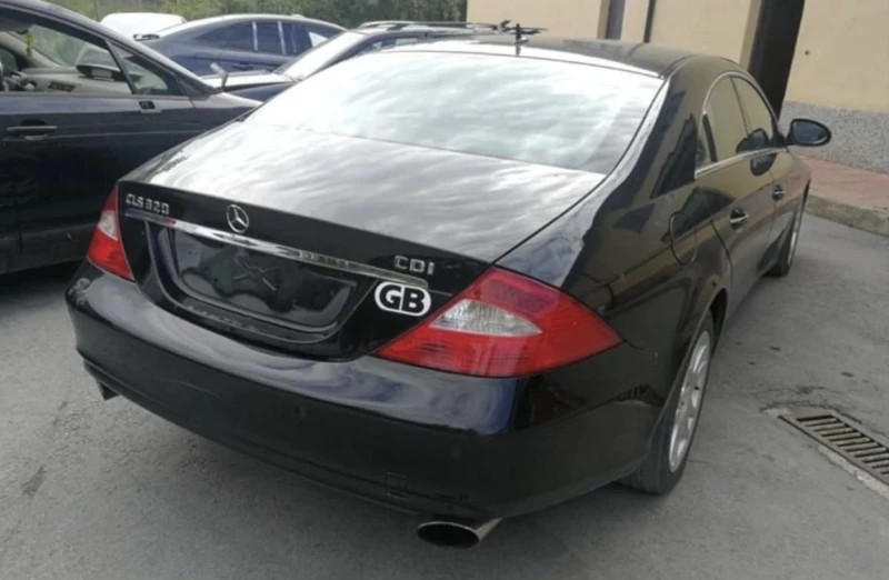 Mercedes-Benz CLS 320 CDI, снимка 2 - Автомобили и джипове - 52350758