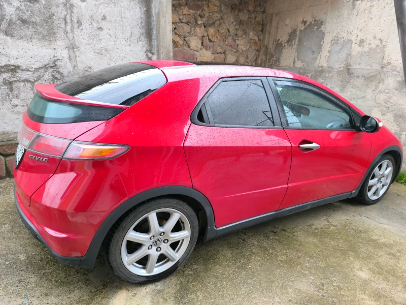 Honda Civic 1.8, снимка 4 - Автомобили и джипове - 50816122