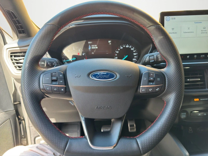 Ford Focus ST-LINE/155HP/NAVI/CAM/LED/KLESS/428v, снимка 10 - Автомобили и джипове - 50288825