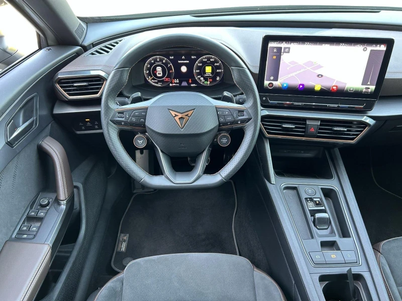 Cupra Formentor VZ5* TAIGA* BREMBO* DISTR* CARBON* MEMORY* , снимка 9 - Автомобили и джипове - 50402599