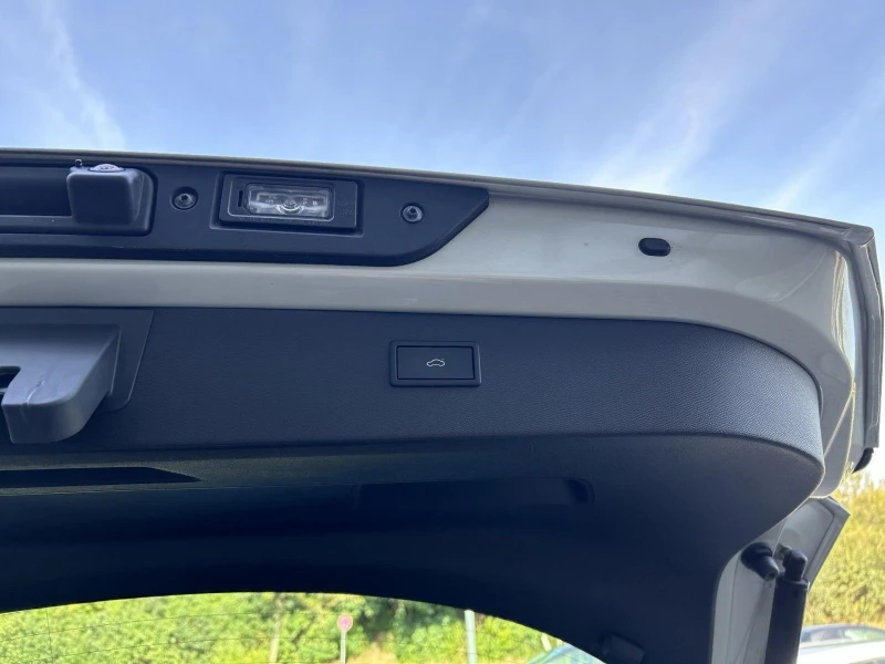 Cupra Formentor VZ5* TAIGA* BREMBO* DISTR* CARBON* MEMORY* , снимка 13 - Автомобили и джипове - 50402599