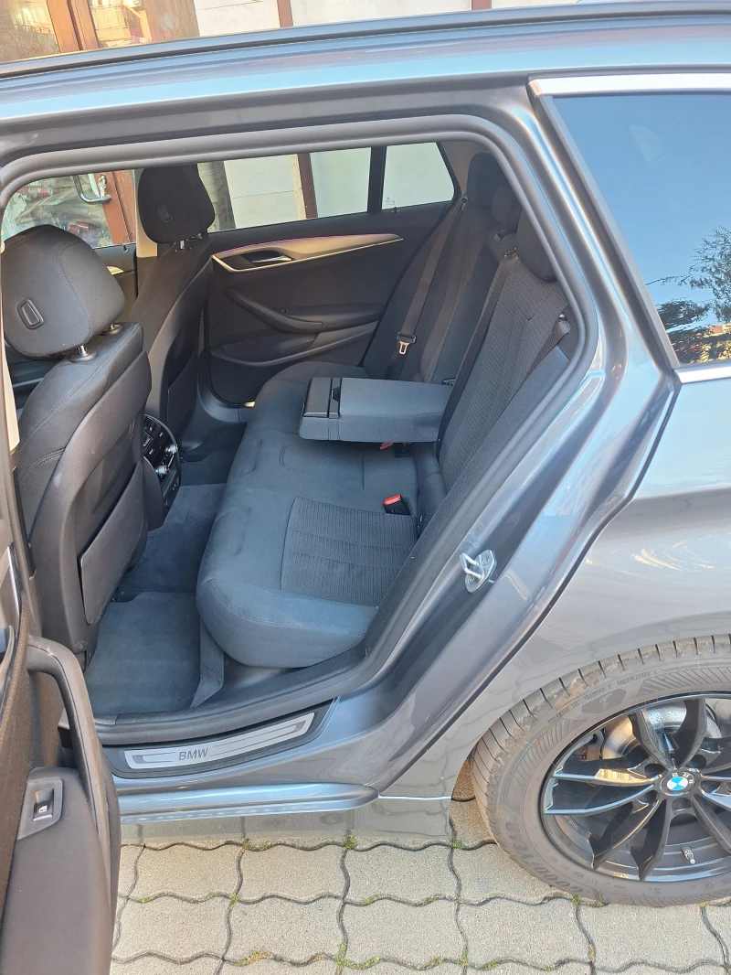 BMW 520 xDrive  , снимка 9 - Автомобили и джипове - 51781021