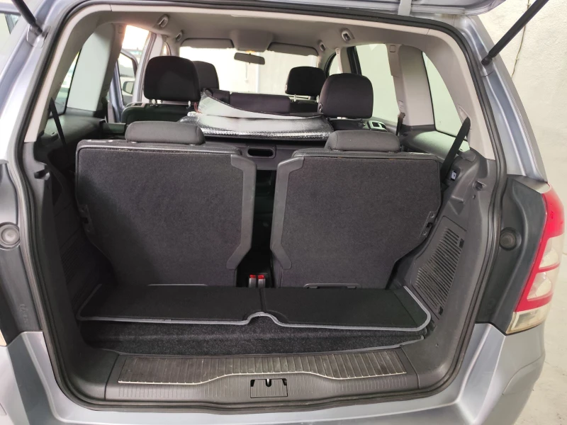 Opel Zafira CDTI, снимка 10 - Автомобили и джипове - 52170501