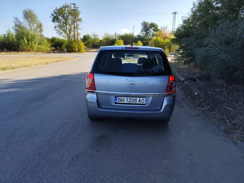 Opel Zafira CDTI, снимка 2 - Автомобили и джипове - 52170501