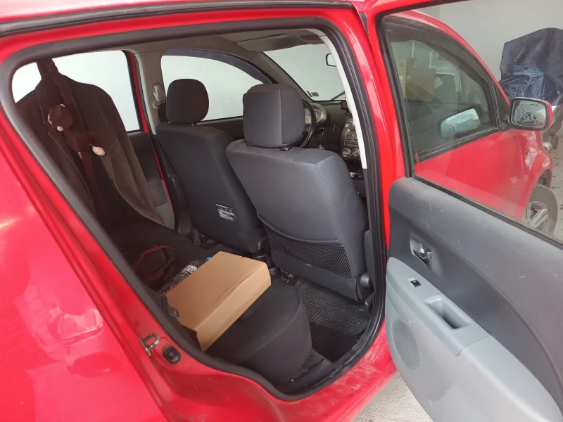 Subaru Justy, снимка 7 - Автомобили и джипове - 52821145