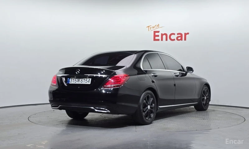Mercedes-Benz C 220, снимка 2 - Автомобили и джипове - 53057858