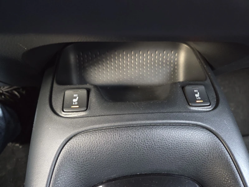 Toyota Corolla 1.6 cvvt, снимка 8 - Автомобили и джипове - 53153264