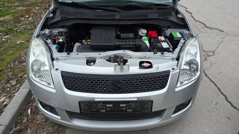 Suzuki Swift 1.3 16V, снимка 5 - Автомобили и джипове - 53220779