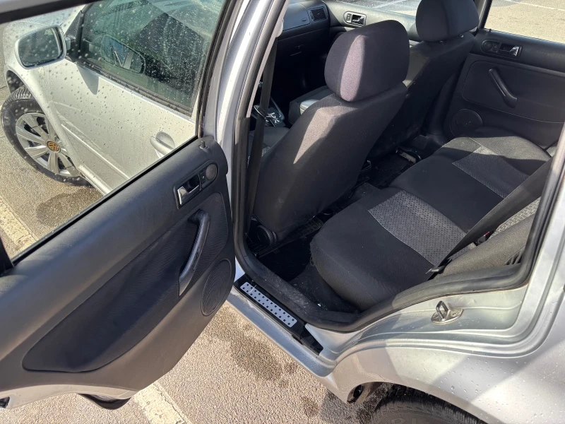 VW Golf 2.0 АГУ, снимка 8 - Автомобили и джипове - 53403396