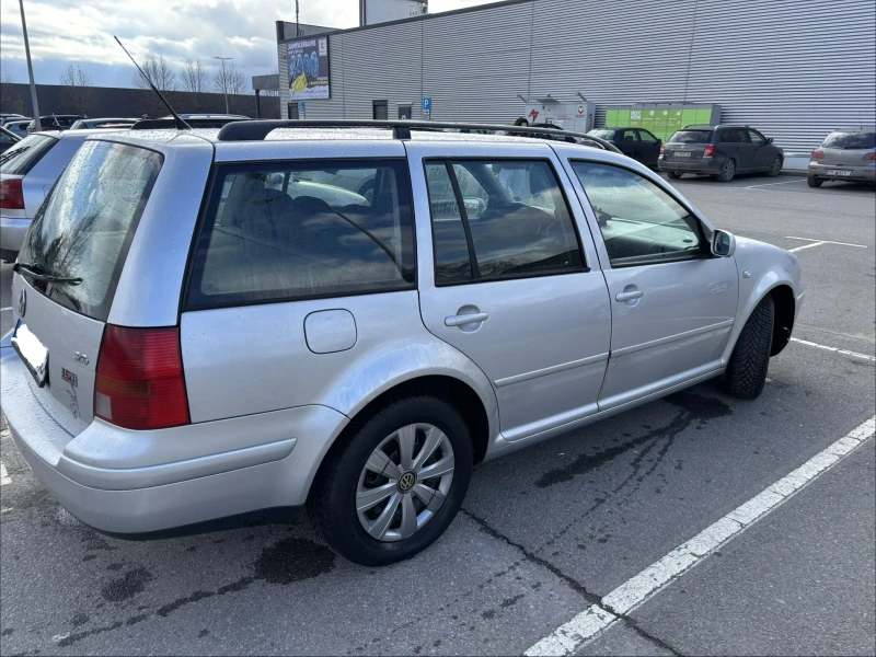 VW Golf 2.0 АГУ, снимка 5 - Автомобили и джипове - 53403396
