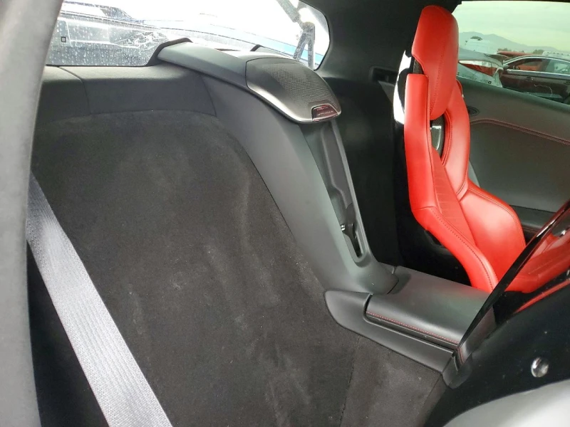 Chevrolet Corvette STINGRAY 3LT, снимка 10 - Автомобили и джипове - 53539881