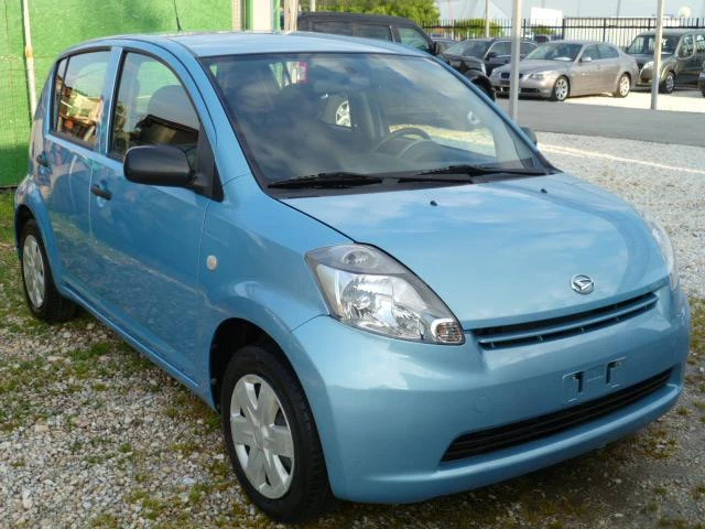 Daihatsu Sirion 1.0i-НА ЧАСТИ - изображение 2