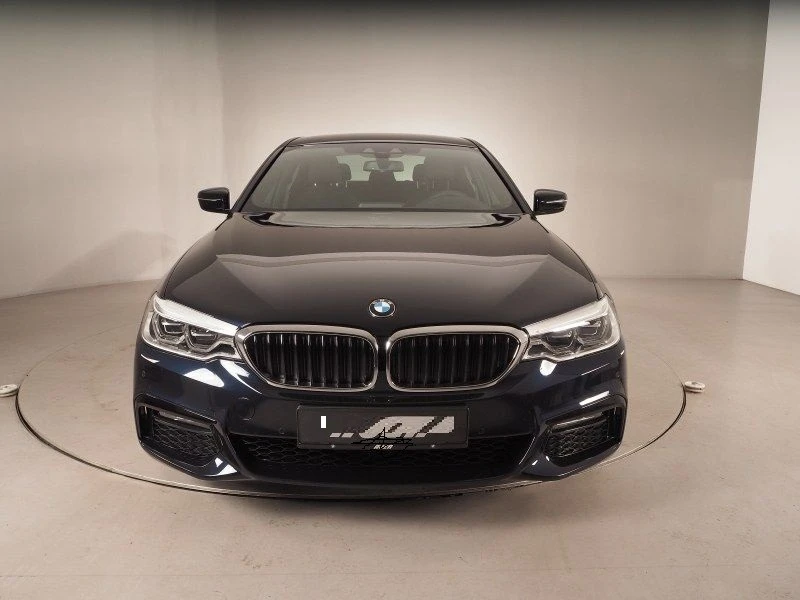 BMW 520 xDrive M Sport Pack, снимка 2 - Автомобили и джипове - 47619397