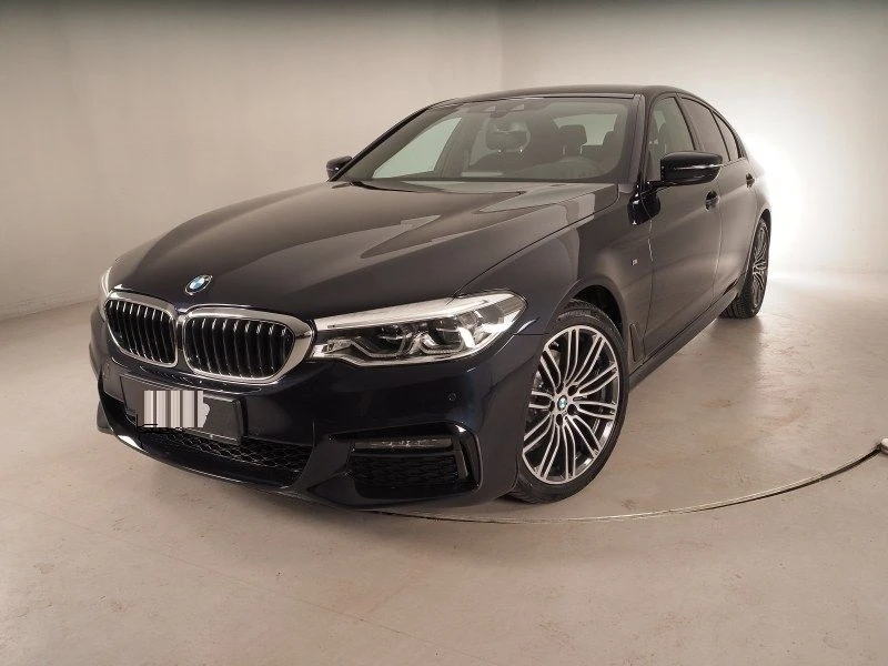 BMW 520 xDrive M Sport Pack, снимка 1 - Автомобили и джипове - 46838503