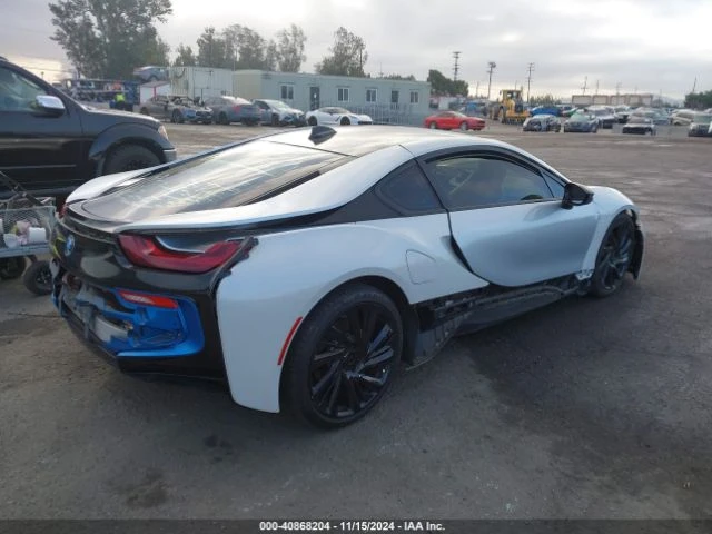 BMW i8, снимка 4 - Автомобили и джипове - 48403827