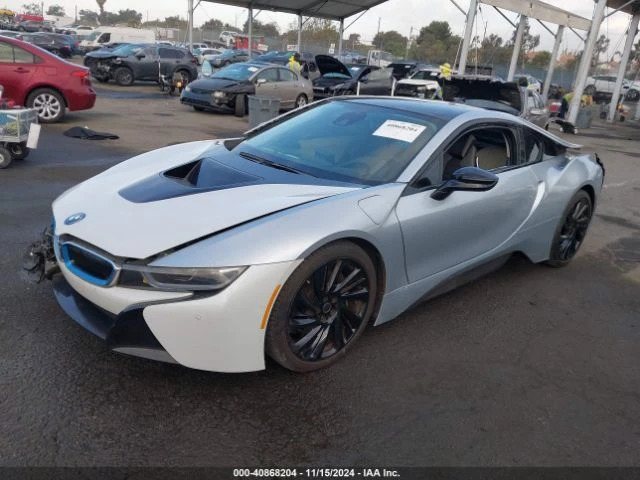 BMW i8, снимка 2 - Автомобили и джипове - 48403827