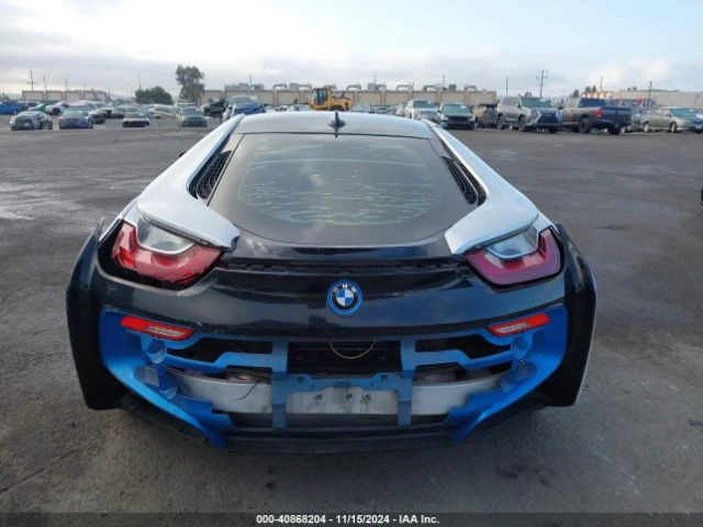 BMW i8, снимка 7 - Автомобили и джипове - 48403827