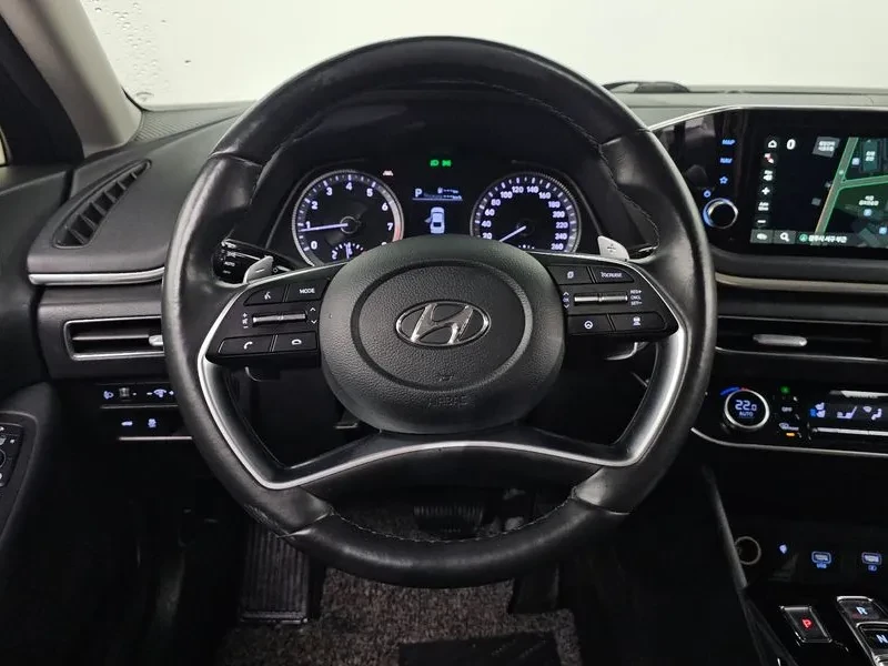 Hyundai Sonata 1.6 Turbo Premium Family, снимка 12 - Автомобили и джипове - 55803396