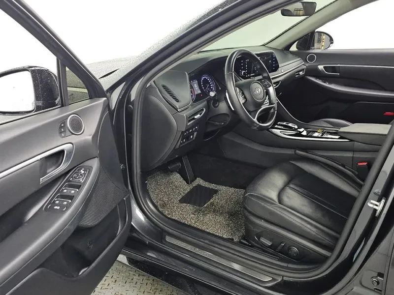 Hyundai Sonata 1.6 Turbo Premium Family, снимка 10 - Автомобили и джипове - 55803396