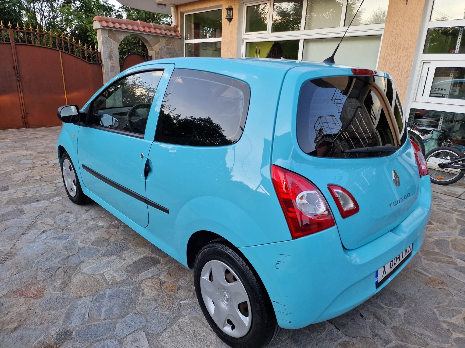 Renault Twingo 1.2 75 кс клима автопилот - изображение 6