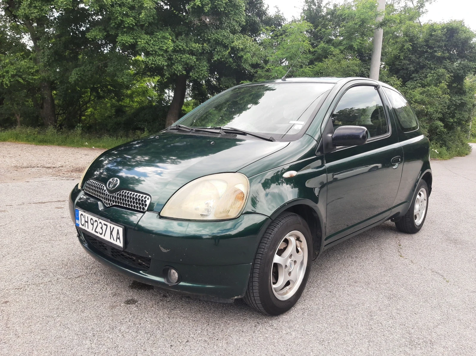Toyota Yaris  - изображение 6