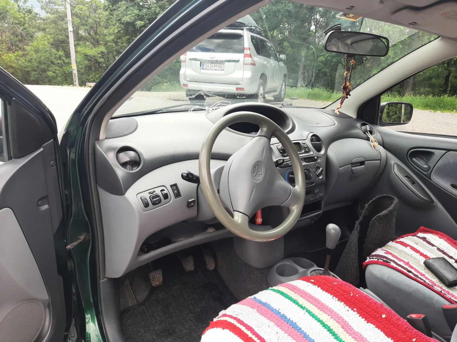 Toyota Yaris  - изображение 7