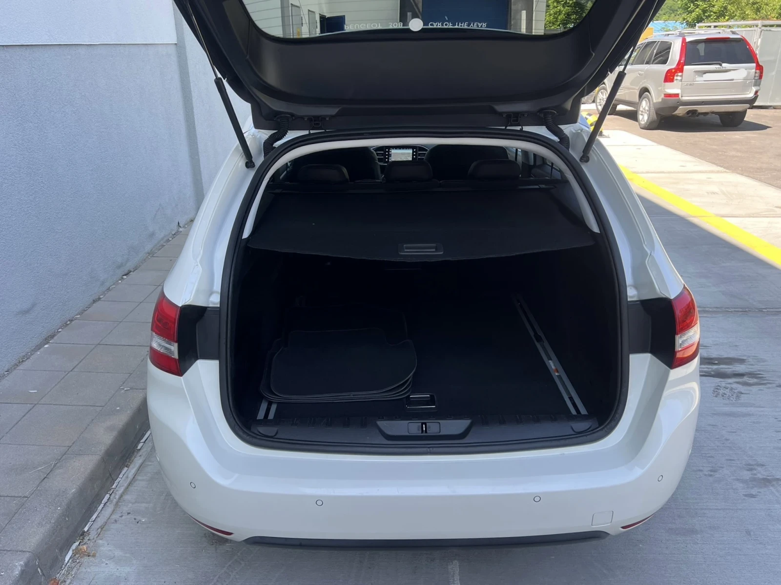 Peugeot 308 2.0eHDI* PANO* NAVI* LED*  - изображение 5