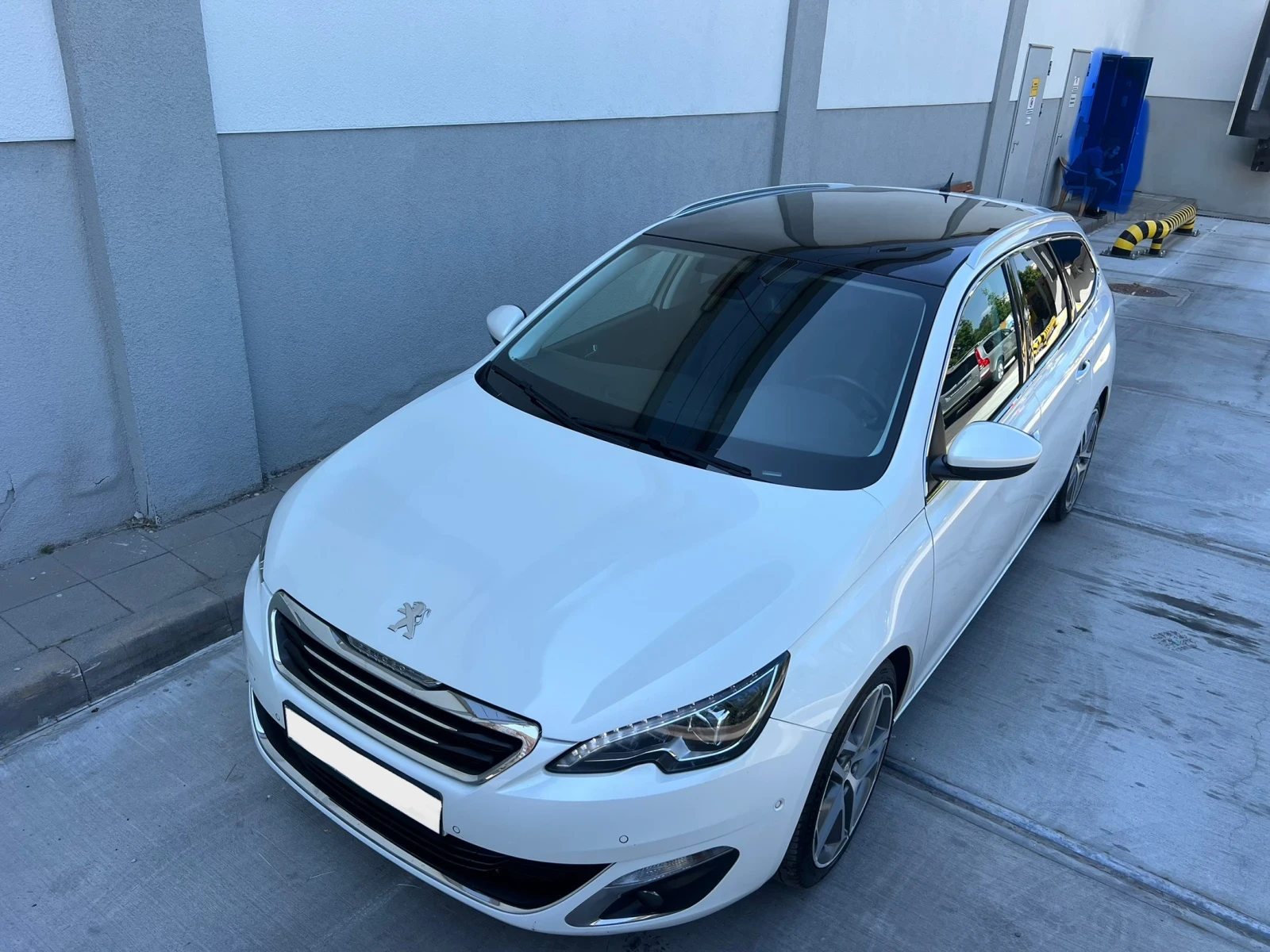 Peugeot 308 2.0eHDI* PANO* NAVI* LED*  - изображение 8