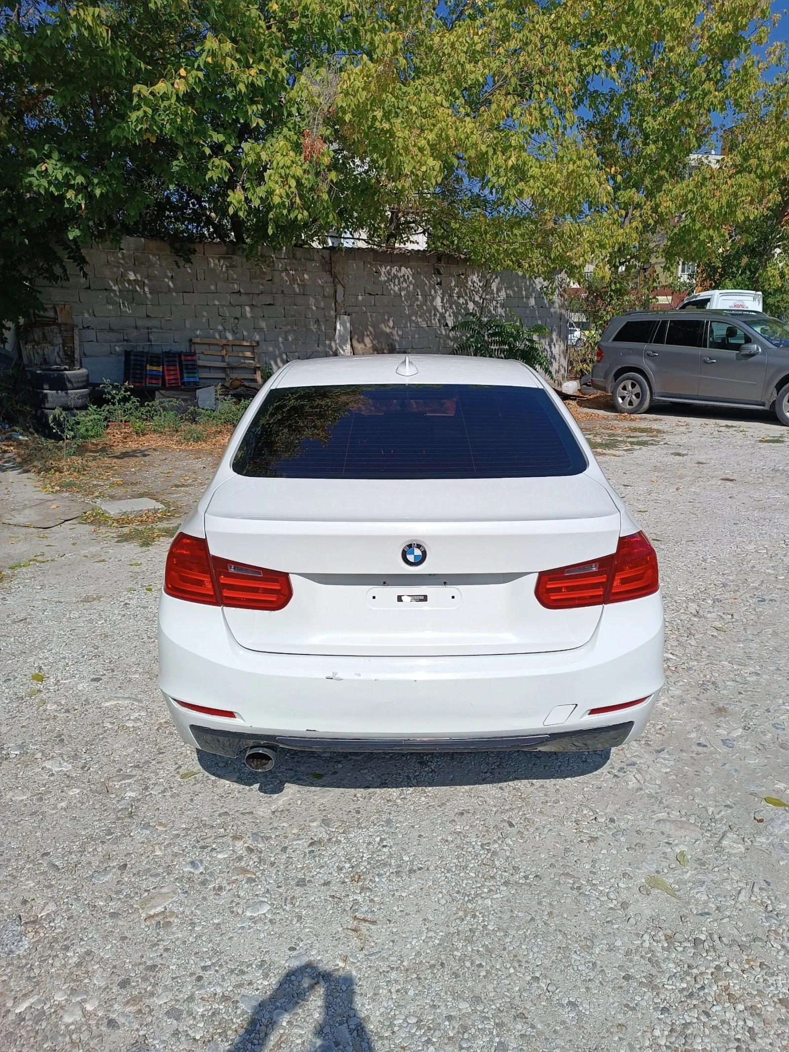 BMW 320 2.0 I xDrive - изображение 5