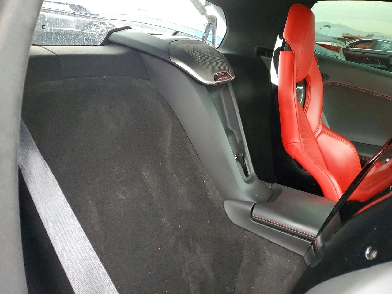 Chevrolet Corvette STINGRAY 3LT - изображение 10