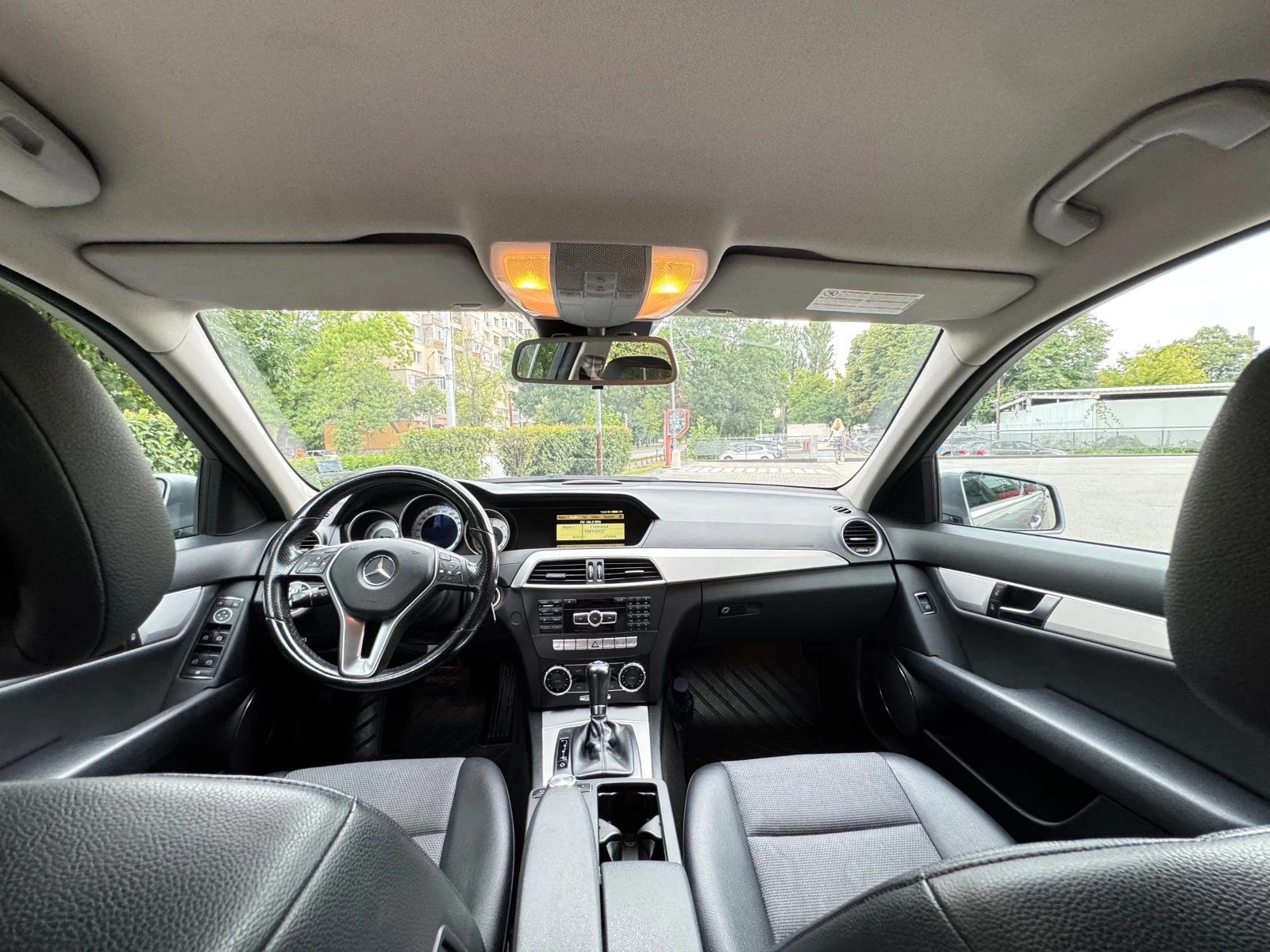 Mercedes-Benz C 220, снимка 6 - Автомобили и джипове - 54138585