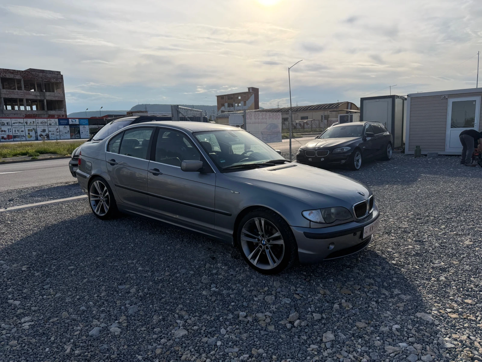 BMW 320 Facelift , снимка 3 - Автомобили и джипове - 54485488