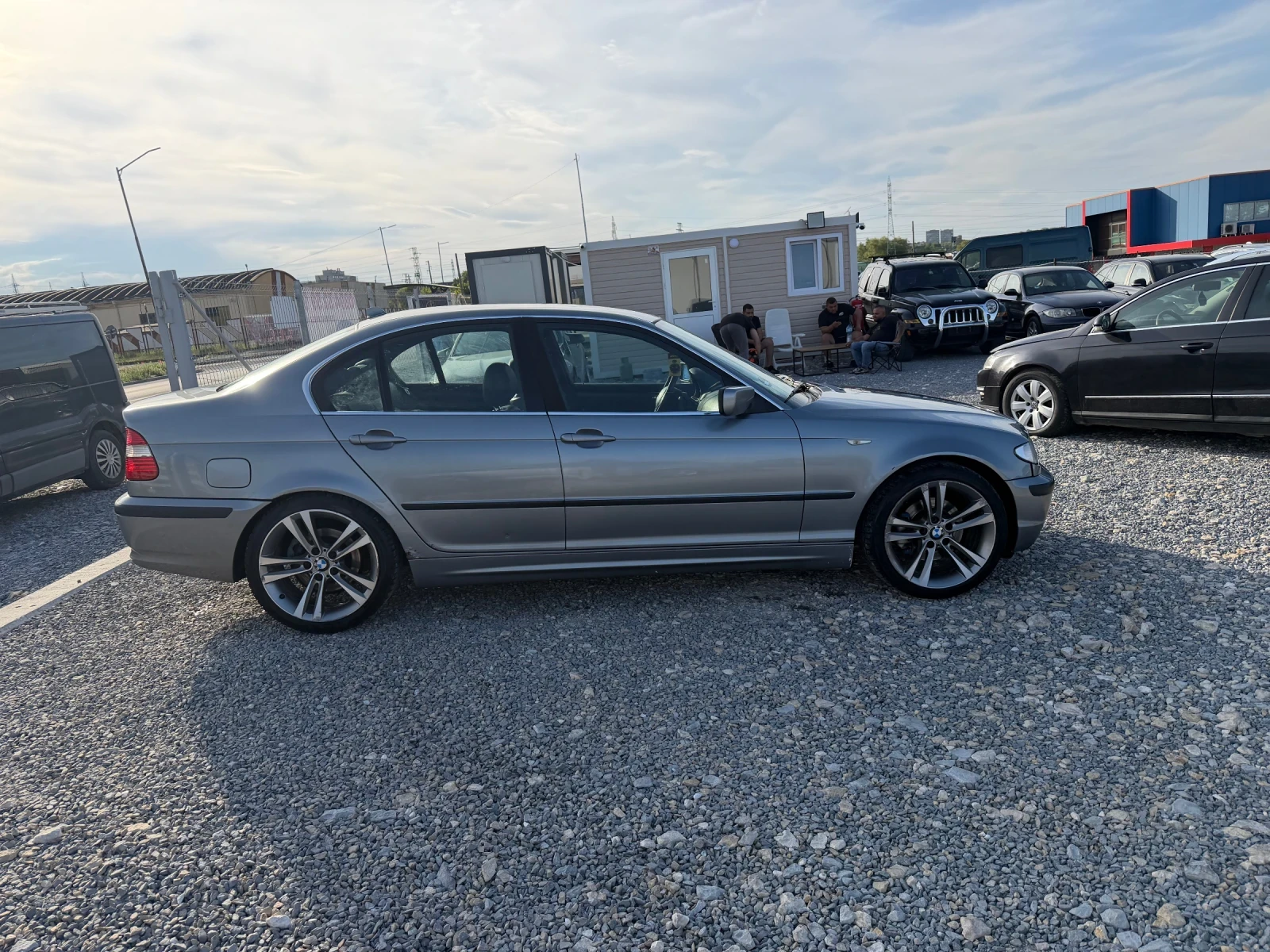 BMW 320 Facelift , снимка 4 - Автомобили и джипове - 54485488