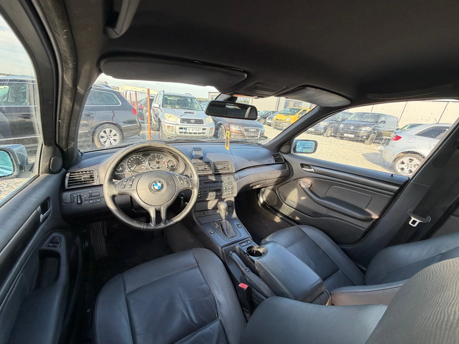 BMW 320 Facelift , снимка 12 - Автомобили и джипове - 54485488