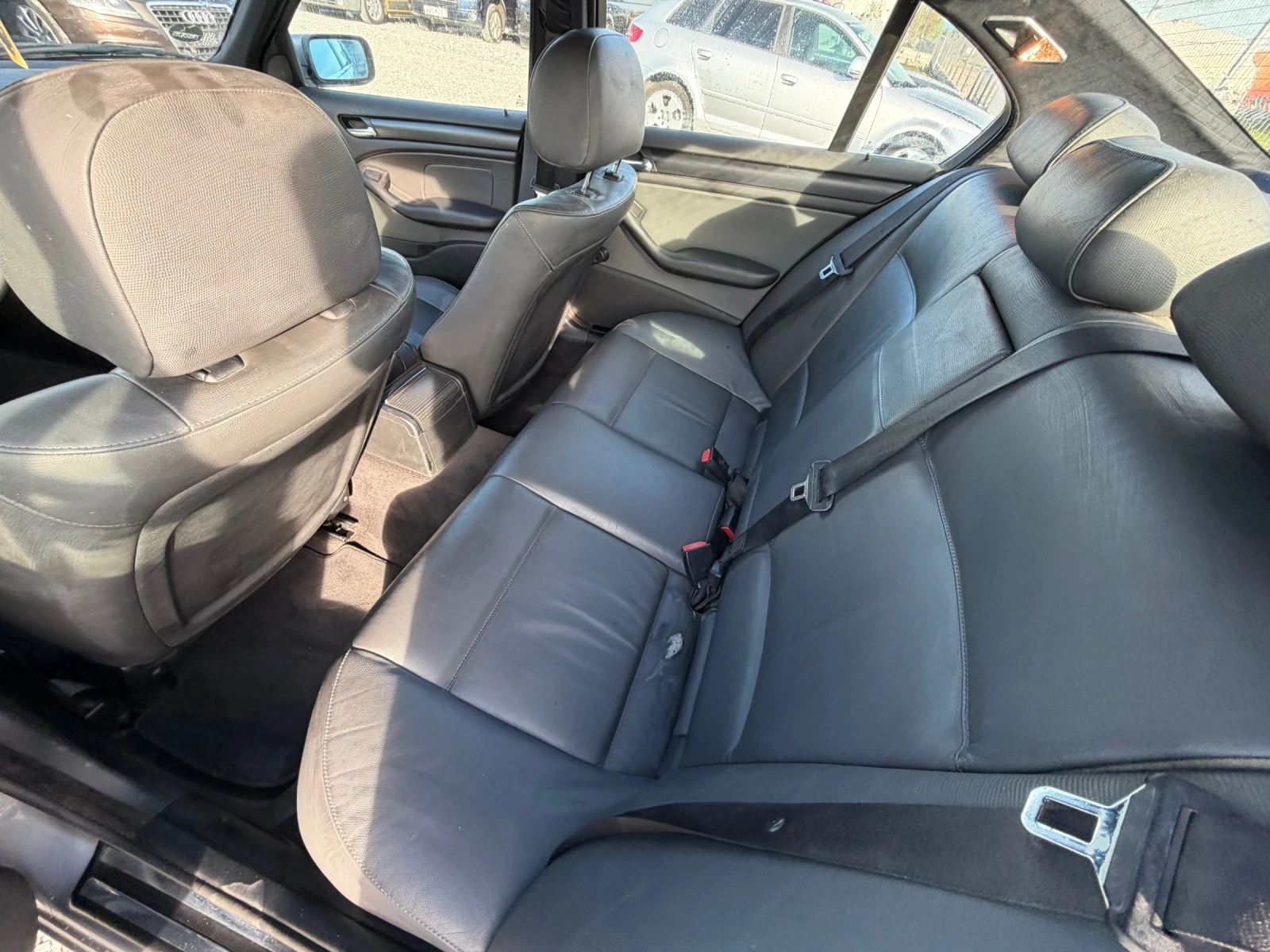 BMW 320 Facelift , снимка 10 - Автомобили и джипове - 54485488