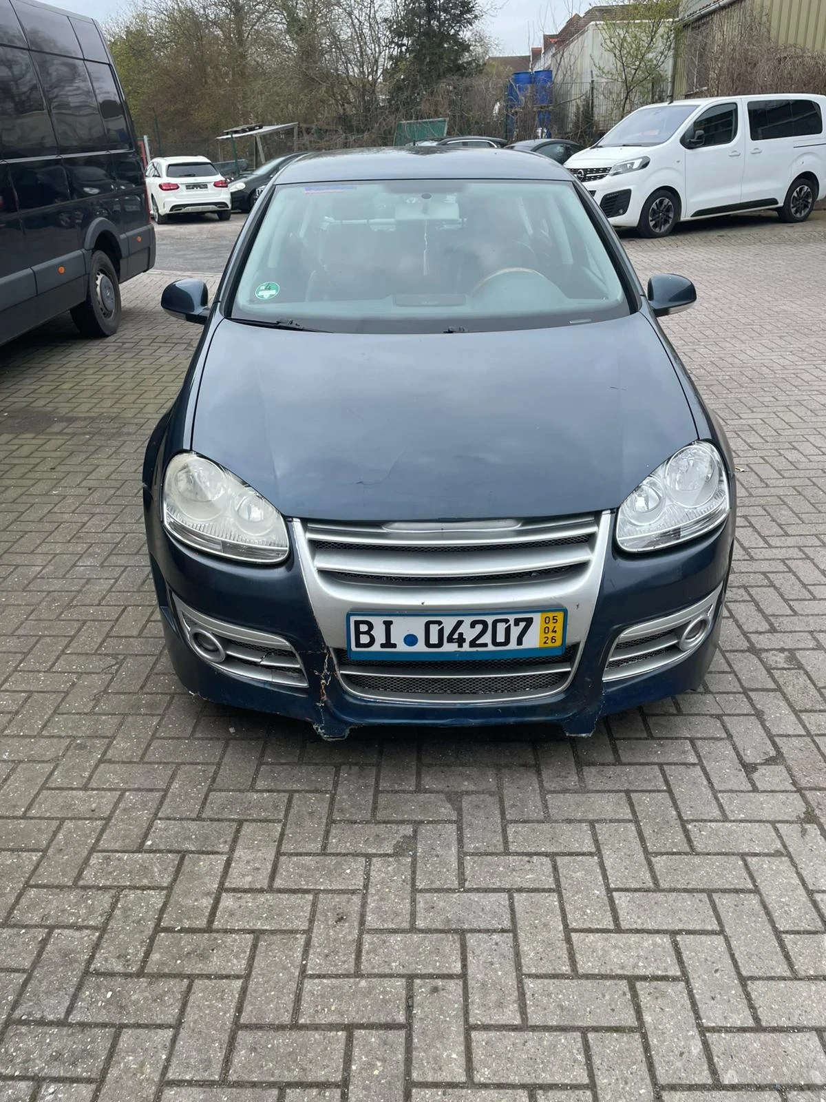 VW Golf 2.0  200 коня